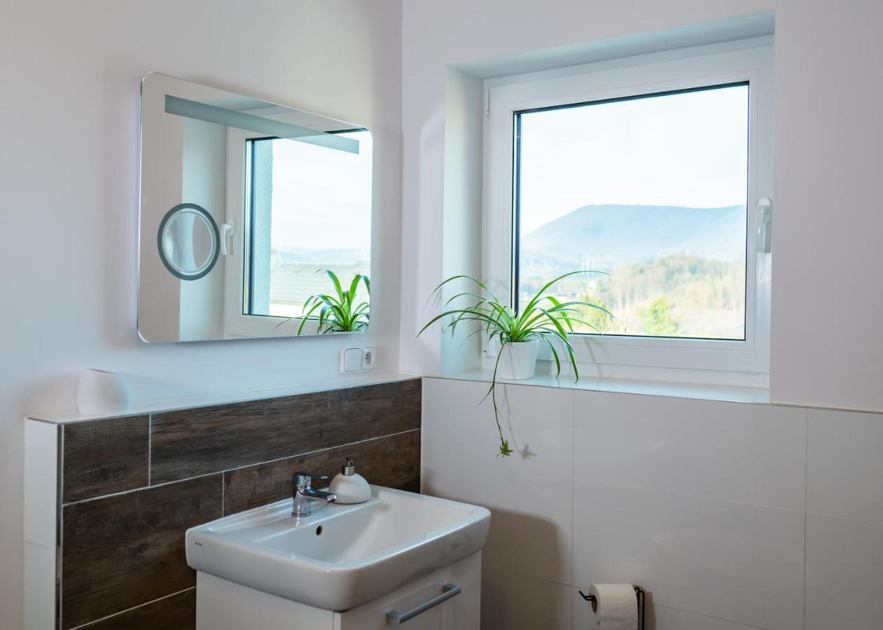 Apartman Eden Rožnov pod Radhoštěm Exterior foto