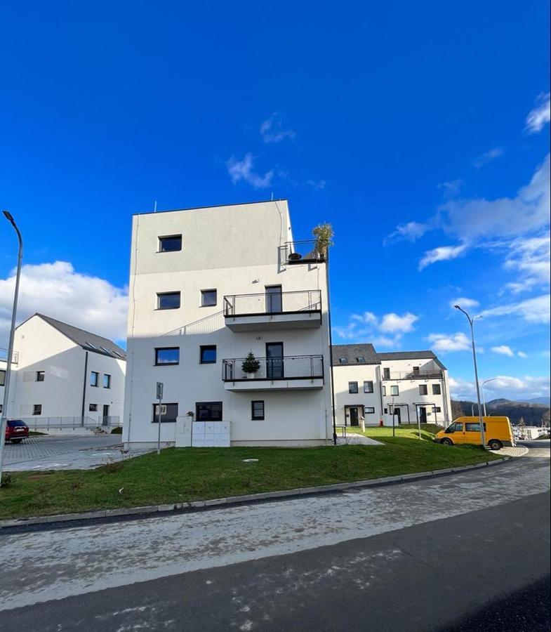 Apartman Eden Rožnov pod Radhoštěm Exterior foto